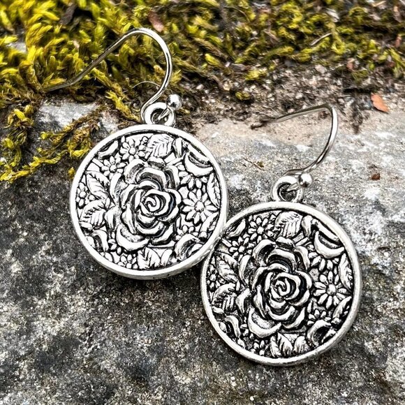 Leaf Drop Earrings Set of Three - Picture 6 of 7